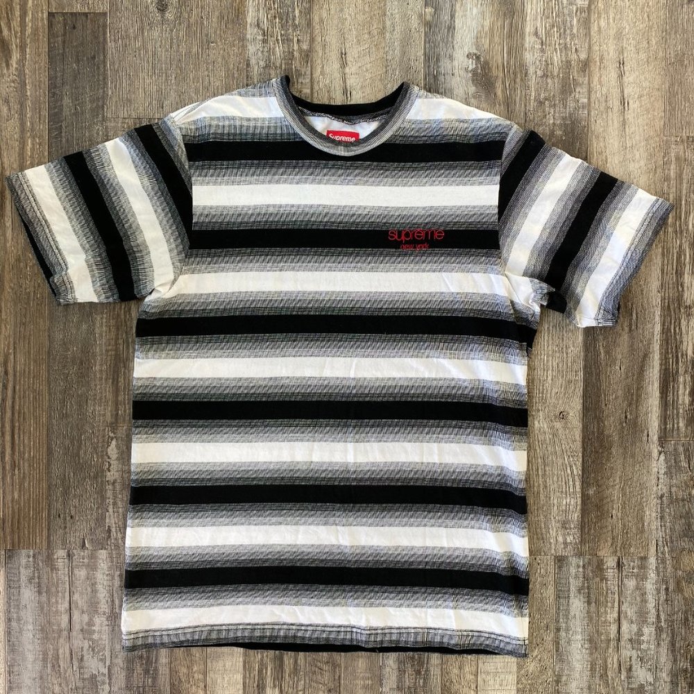 Supreme Gradient Striped SS FW18 - Black - Size M